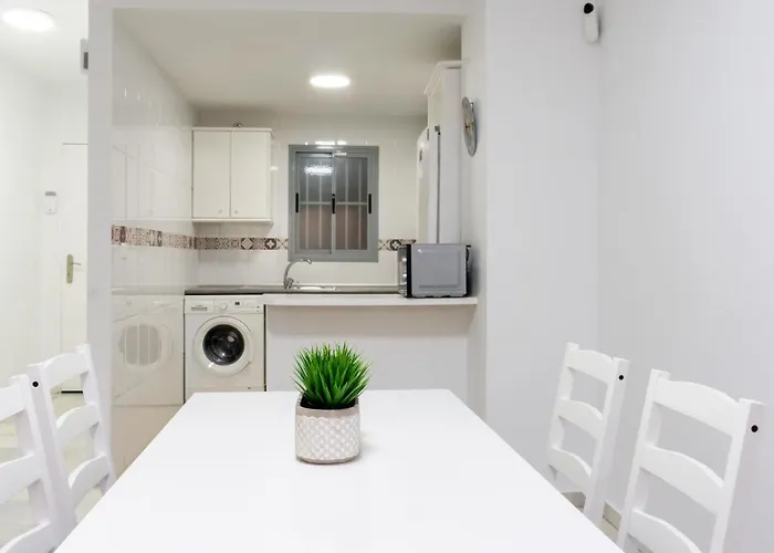 Picasso Flat Apartment Fuengirola