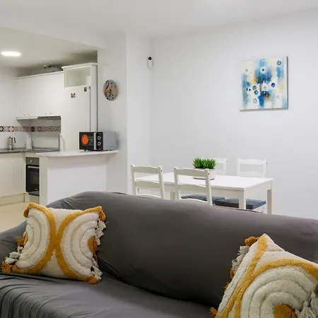 Picasso Flat